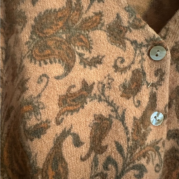 Carole Little Wool Sweater. Beautiful Quality - Picture 2 of 3